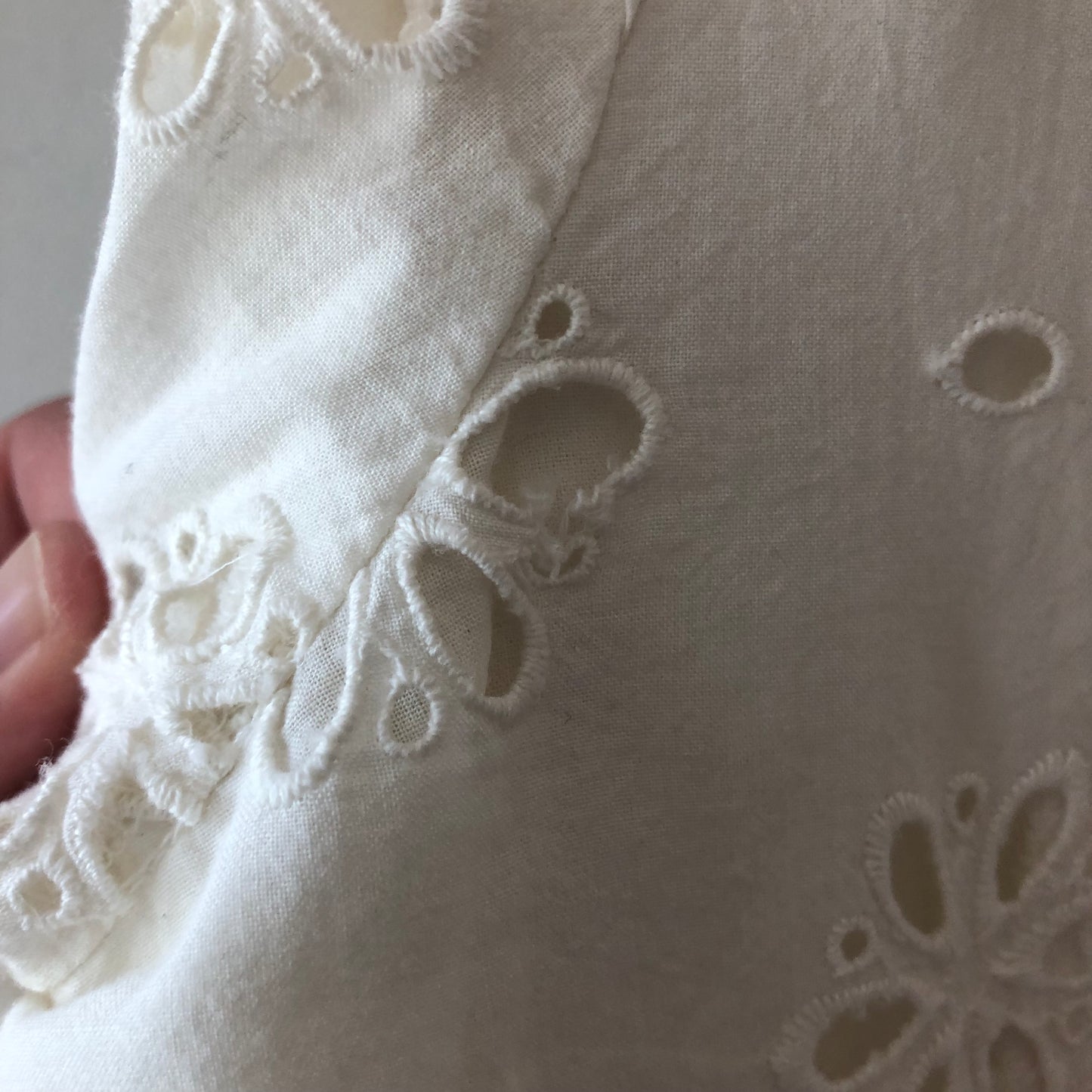 J. Crew White Cotton Blouse Floral, Small (Pre-Loved)