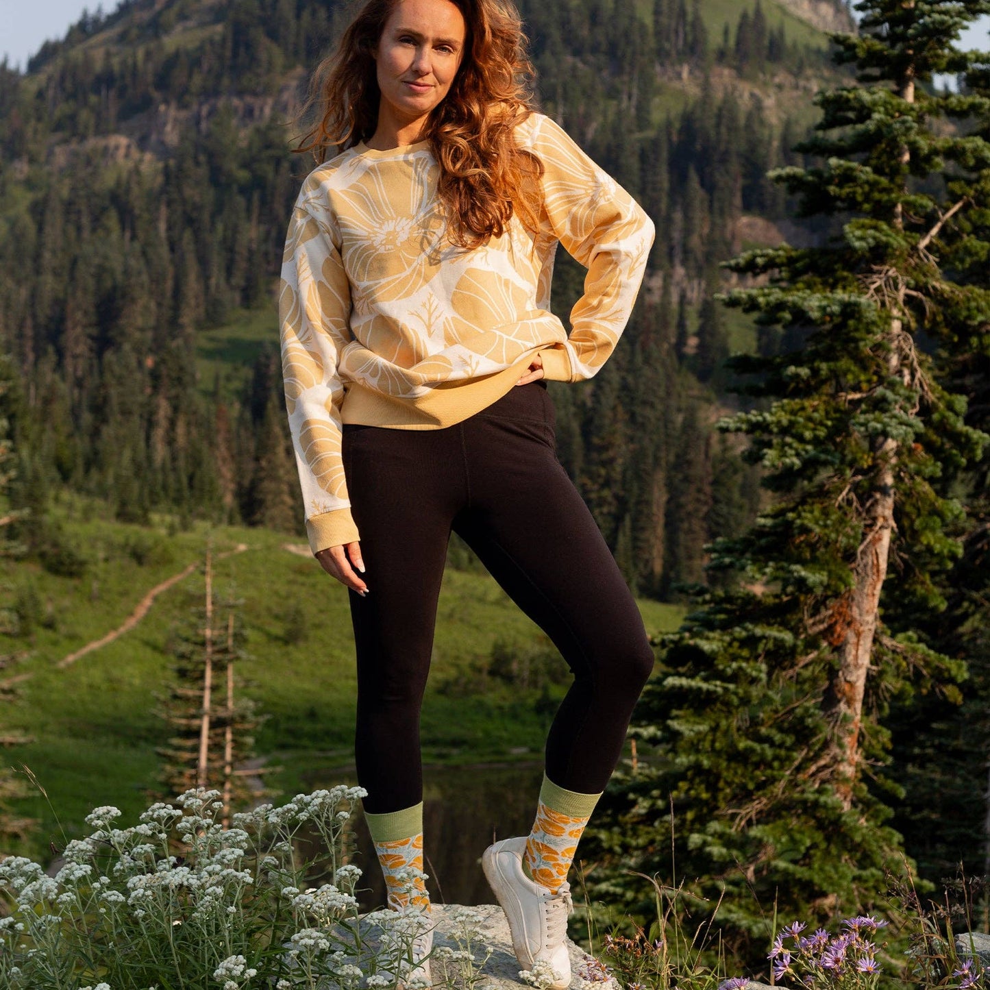 Sweatshirt | Yellow Poppies