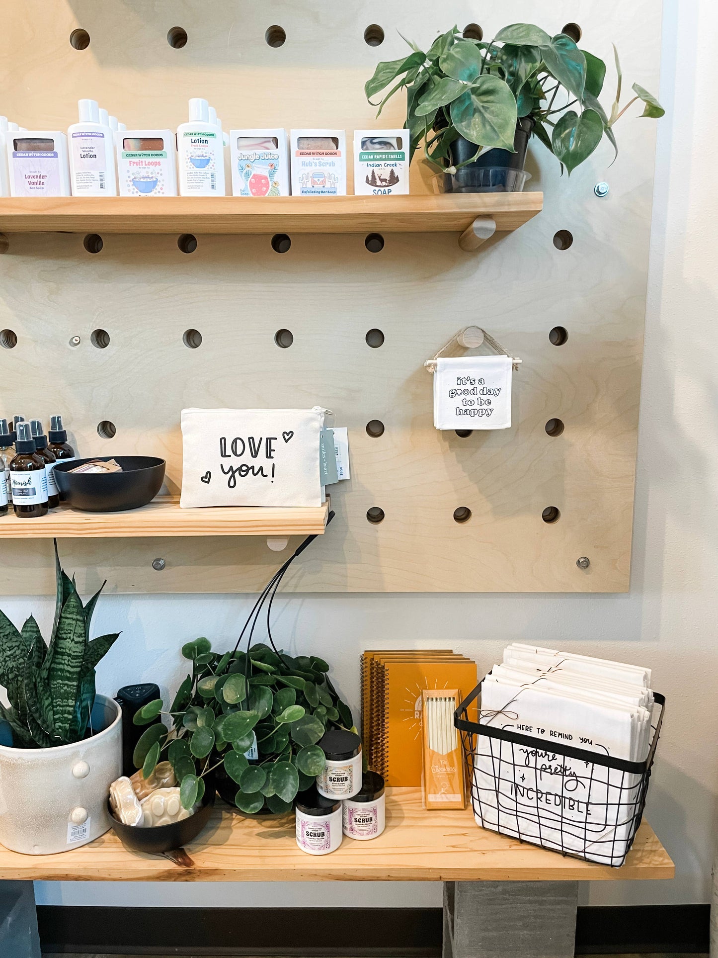 It's the Little Things | Small Zipper Pouch