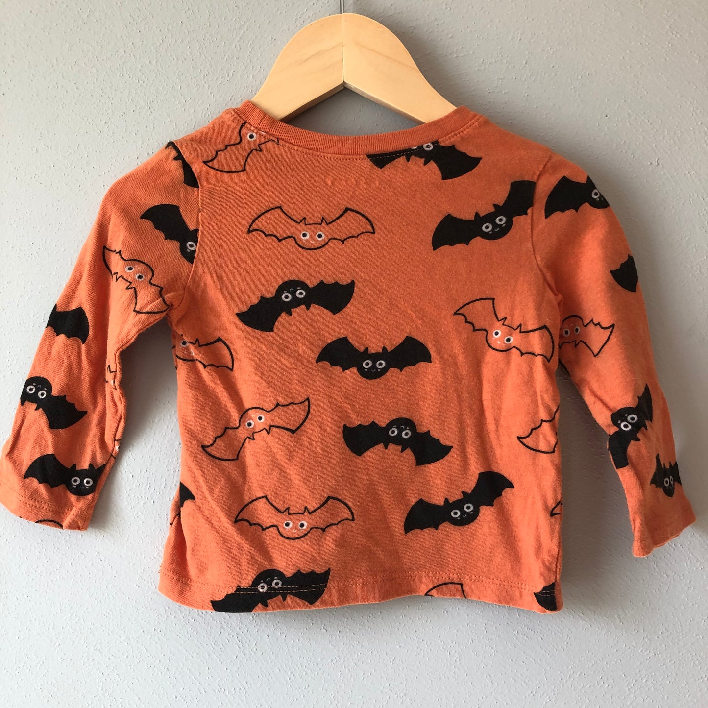 Old Navy Orange Bat Long Sleeve Shirt, 18-24M (Pre-Loved)