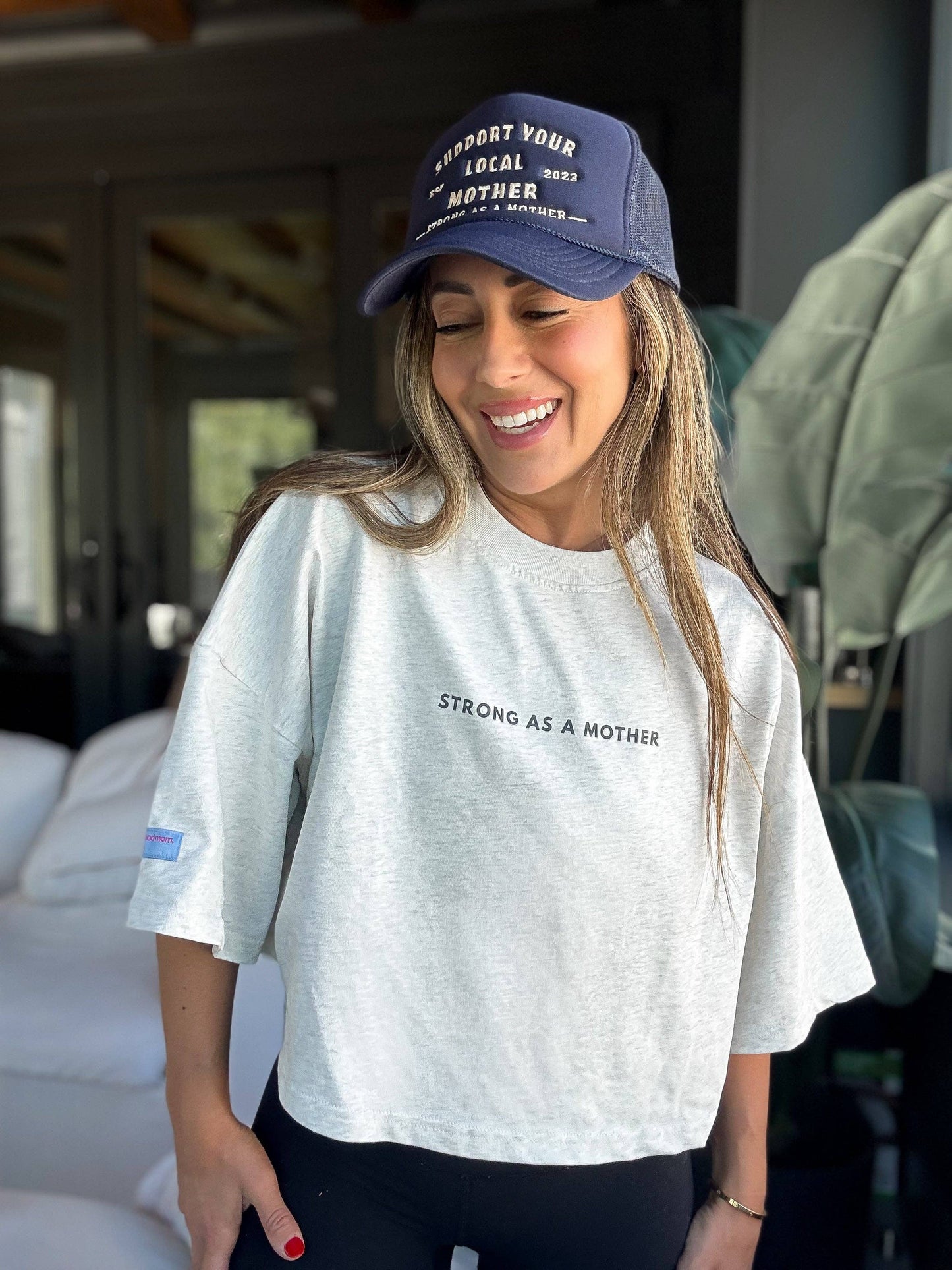 Strong as a mother® Crop T-shirt | Gray