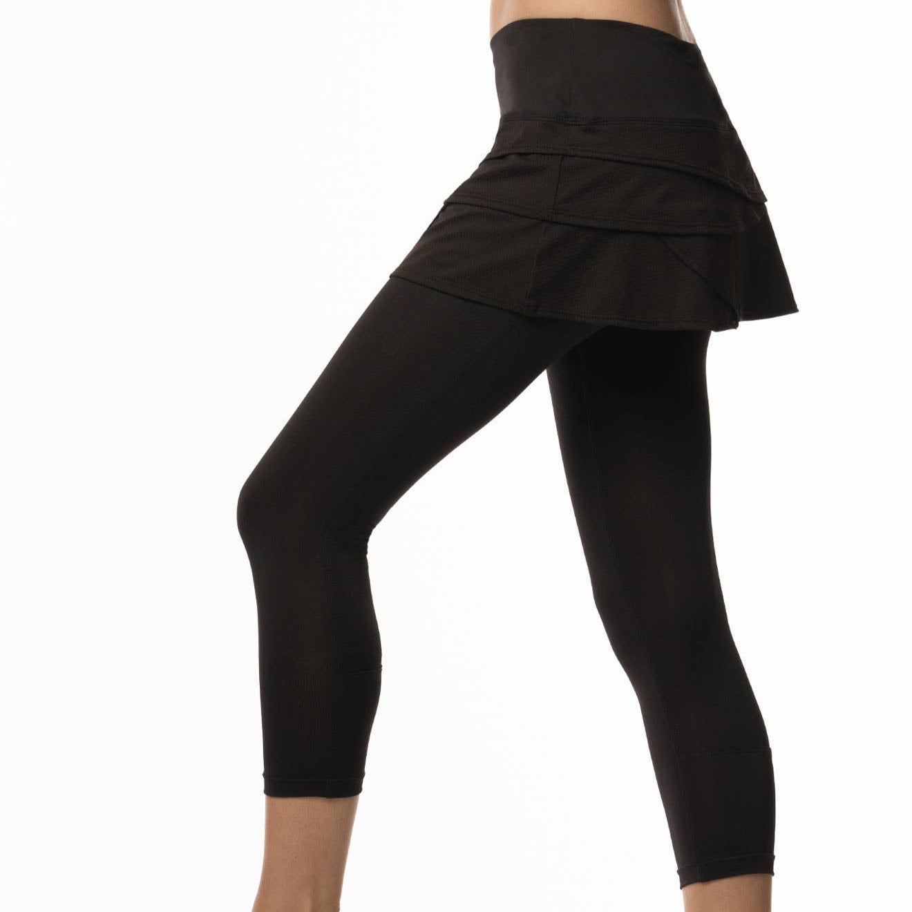 Women's Scallop Capri Legging | Black