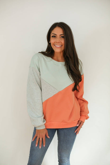 Crewneck Diagonal Zip Breastfeeding Sweatshirt | Camel