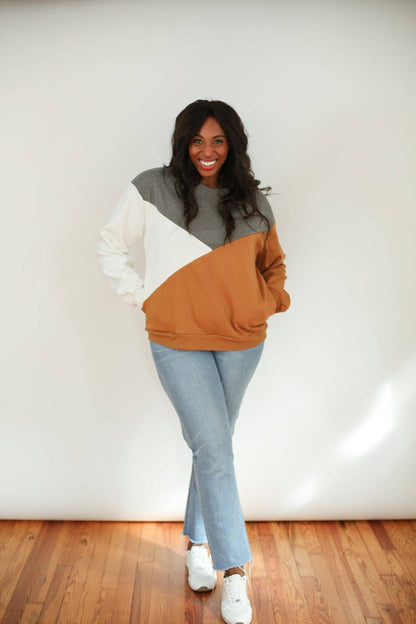 Crewneck Diagonal Zip Breastfeeding Sweatshirt | Camel