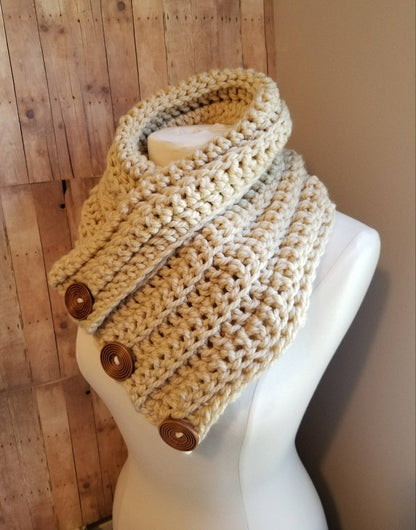 Three Button Cowl