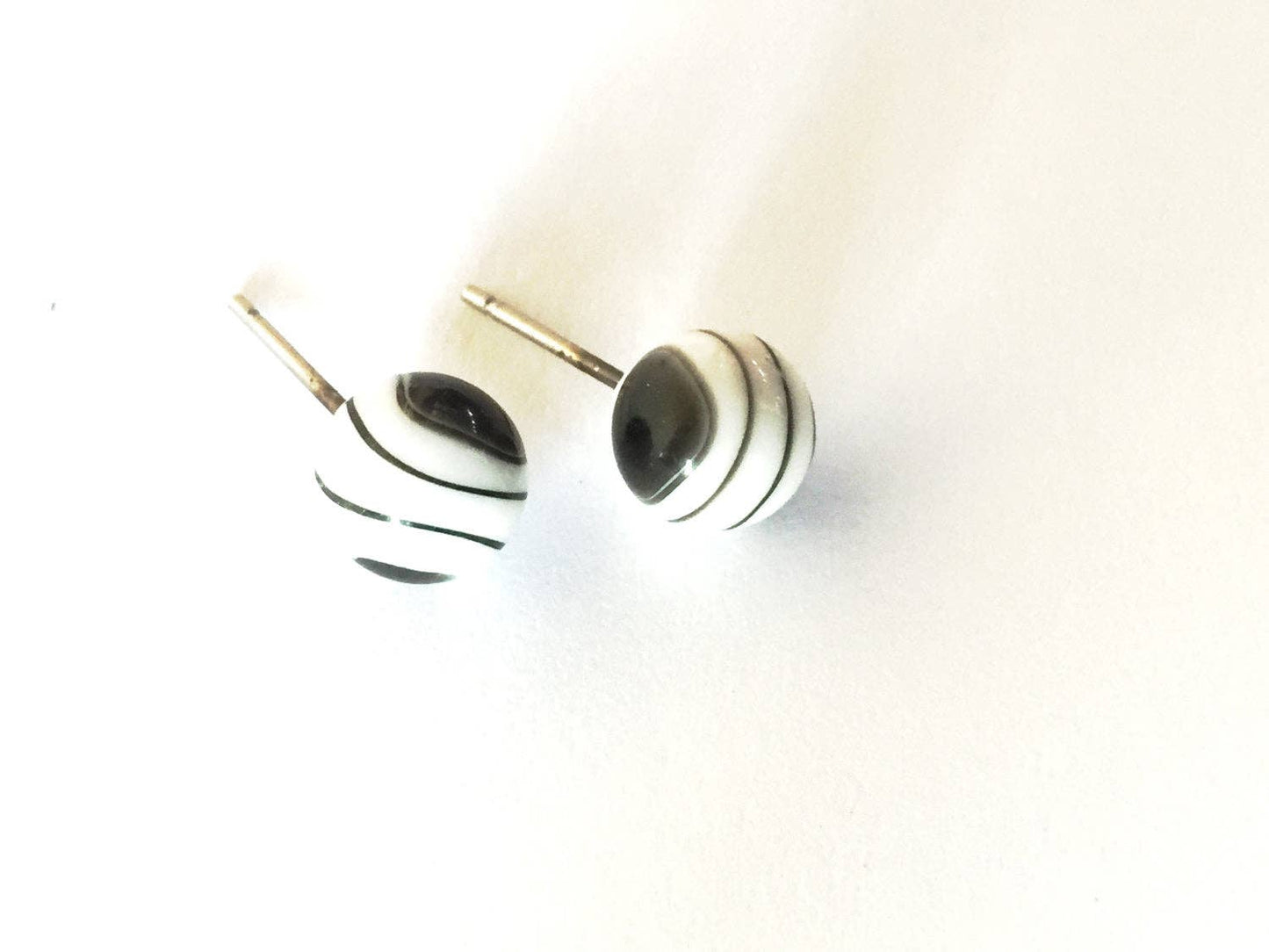 Black and White Marbled 8mm Stud Earrings