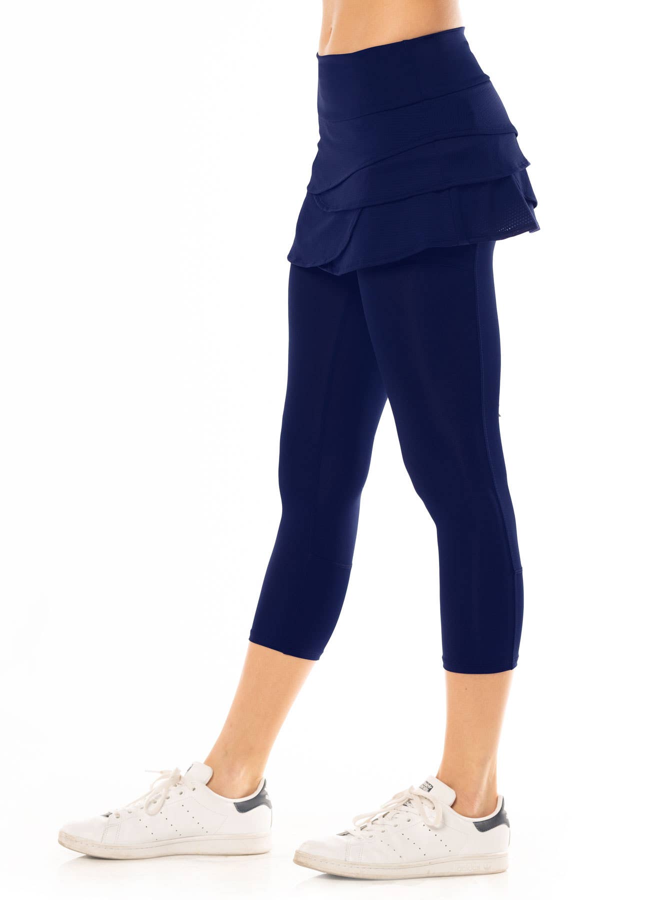 Women's Scallop Capri Legging | Black