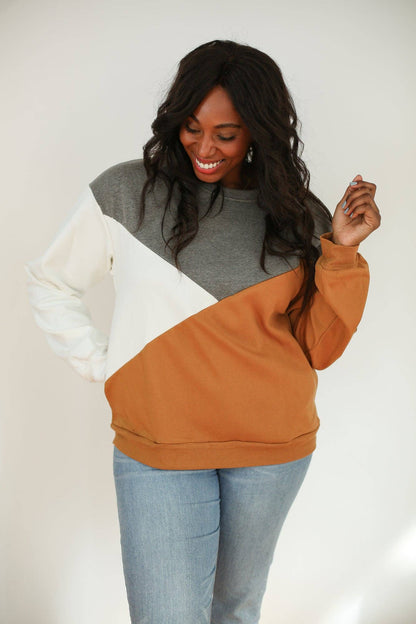 Crewneck Diagonal Zip Breastfeeding Sweatshirt | Camel