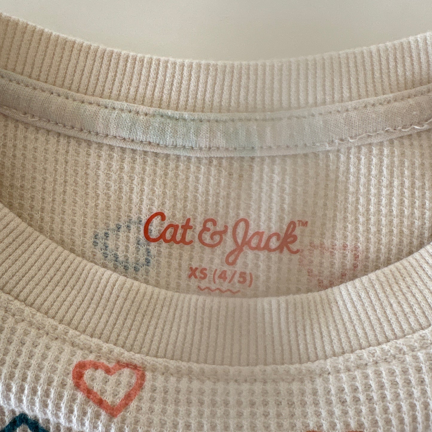 Pre-Loved Little Kid Shirt | Hearts