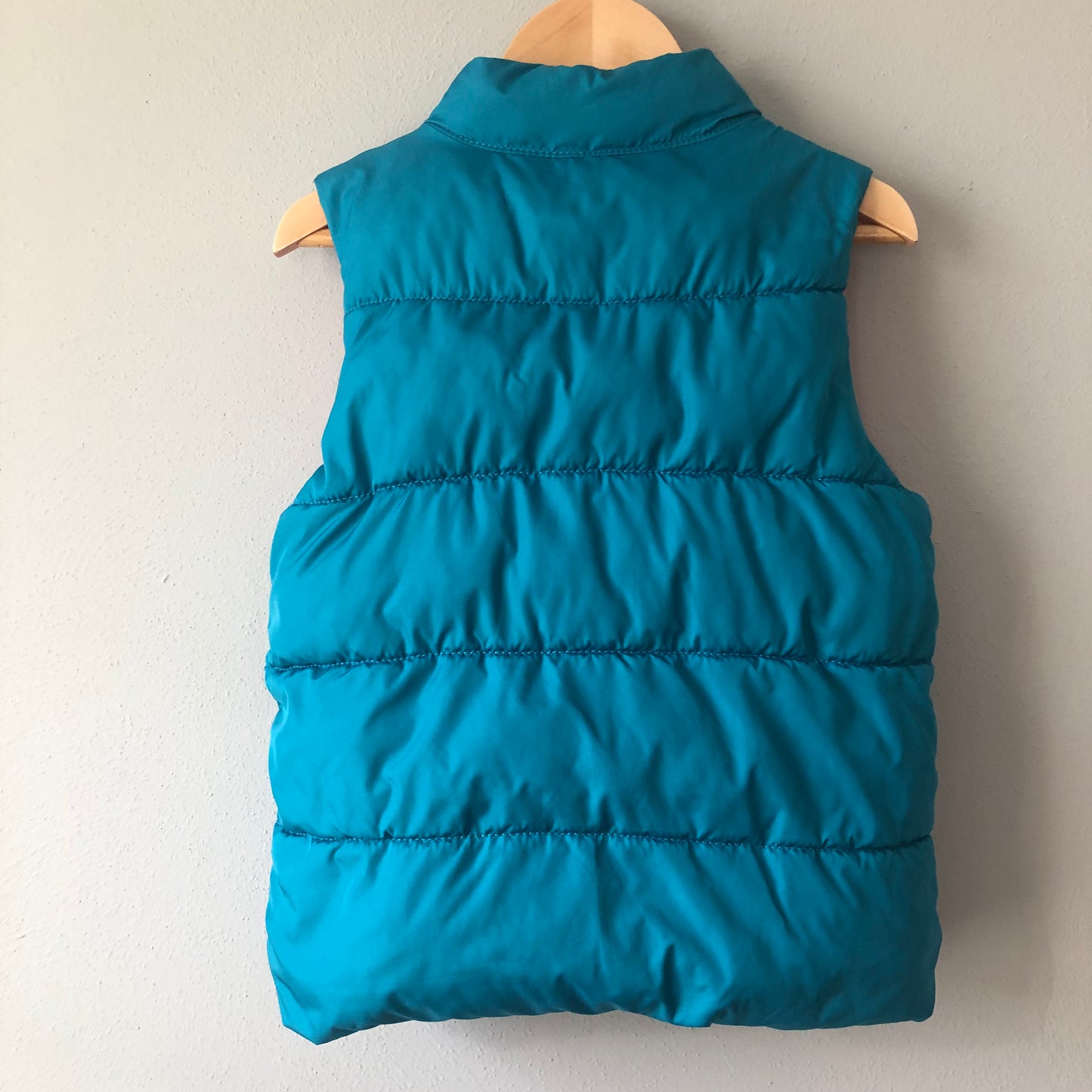 Old Navy Turquoise/Pink Puffer Vest, 5T (Pre-Loved)