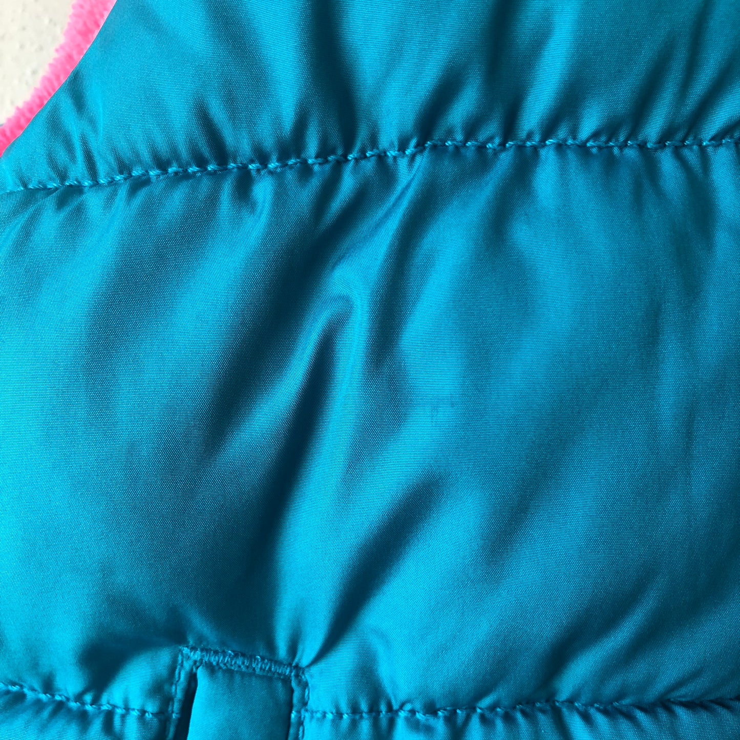 Old Navy Turquoise/Pink Puffer Vest, 5T (Pre-Loved)