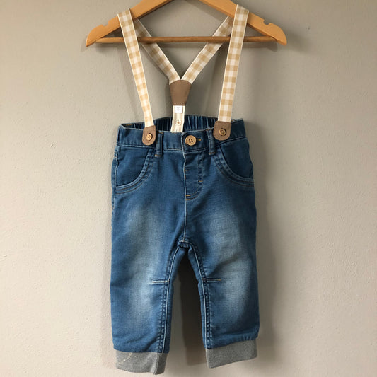 Cat & Jack Suspender Jeans, 12M ((Pre-Loved)