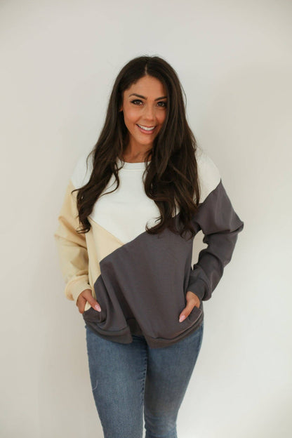 Crewneck Diagonal Zip Breastfeeding Sweatshirt | Camel